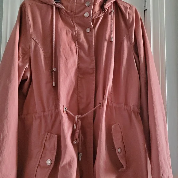 Fall/ spring jacket - Picture 7 of 7